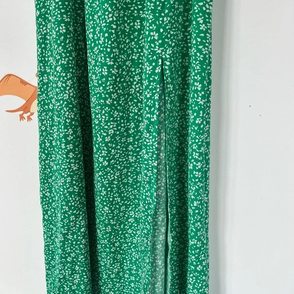 Adorable Vintage Dressing Green Floral Slit Dress - Picture 5 of 6